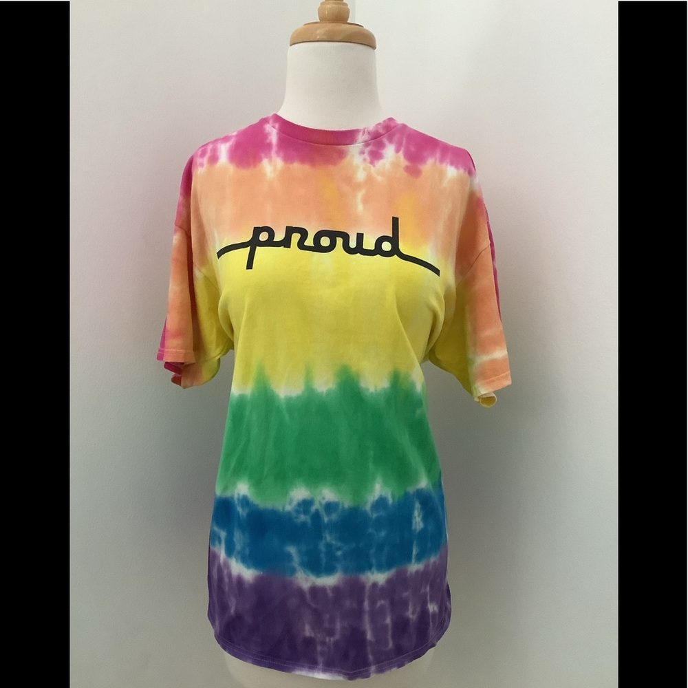 SHOW YOUR PRIDE 🌈-NEVER WORN PRIDE SHIRTS